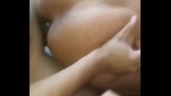 Novinha fudendo e namorado vendo