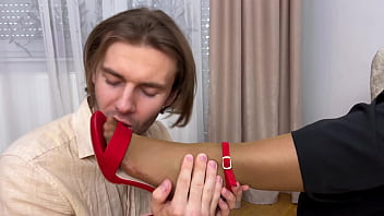 Horny female boss pulls down pantyhose and makes employee worship her pussy