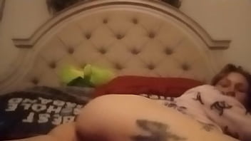 Nodia shake that ass