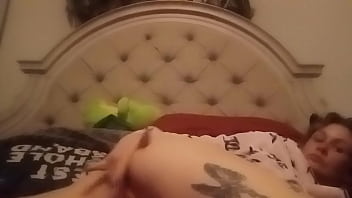 Nodia shake that ass