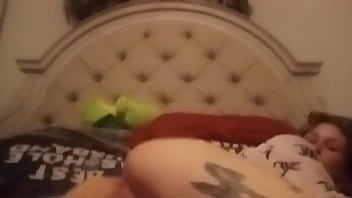 Nodia shake that ass