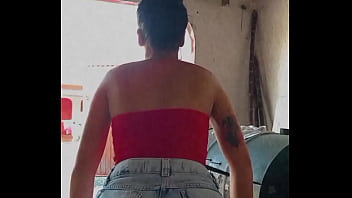 Fernanda rebolando bem gostoso uma delicia de morena de umuarama parana