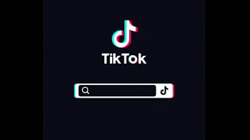 Rabuda dançando funk