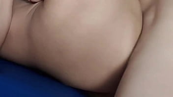 Me follo a mi madrastra porque estaba muy caliente y tenia varios dias que no tenia sexo con ella