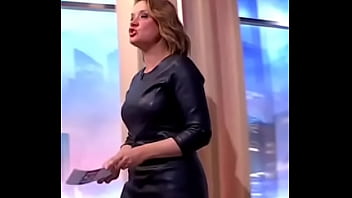 Jolie journaliste cuir