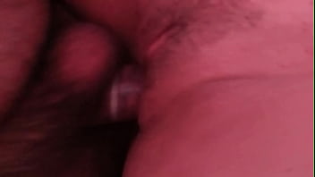 Bajo la sabana quería follar