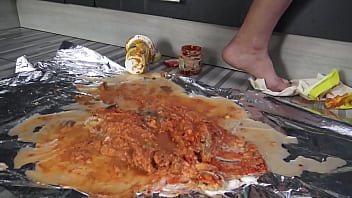 Goddess perfecta's lunch package for pig gourmets