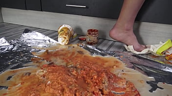 Goddess perfecta's lunch package for pig gourmets