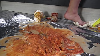 Goddess perfecta's lunch package for pig gourmets