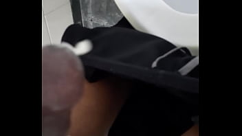 Masterbuate in the wahroom in late night man exited and masterbuate