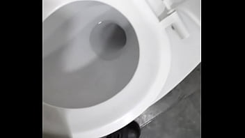 Masterbuate in the wahroom in late night man exited and masterbuate