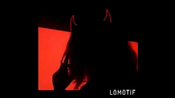 Olha essas coisas gostosas dançando