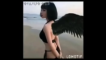 Olha essas coisas gostosas dançando