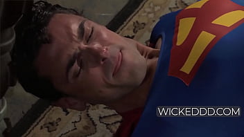 Lex luthor ass ducks louis in front of super man Lex luthor ass ducks louis in front of super man