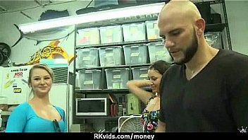 Amateur has sex for some quick cash 13