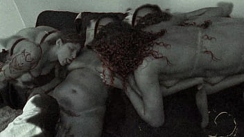 Uma Rola Para Três Safadas – Casadas Corneando O Marido E A Novinha Botando Fogo Na Xana Peludinha thumbnail