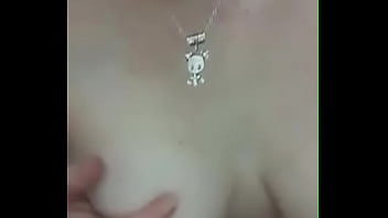 Milf tocandose frente a la camara