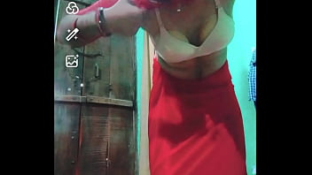 Crossdresser Gay Showing Bra And Ass thumbnail