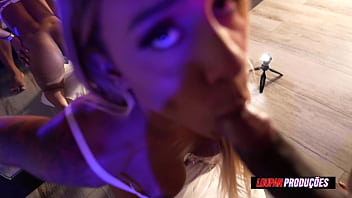 Fudendo o cu sa siliconada e gozando na bunda sofia lopes lp produções