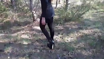 Milf walks in pantyhose and high heelsthere's nothing sexier than watching a woman walk in pantyhose and high heeled sho