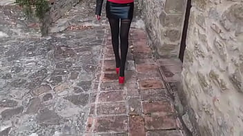 Milf walks in pantyhose and high heelsthere's nothing sexier than watching a woman walk in pantyhose and high heeled sho