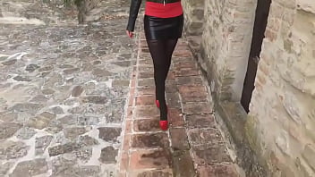 Milf walks in pantyhose and high heelsthere's nothing sexier than watching a woman walk in pantyhose and high heeled sho