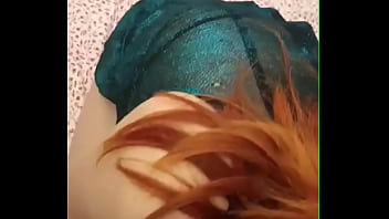 Cuando mi novia se va de casa yo pongo a mi suegra a chupar mi polla y me la folló hasta por el culo