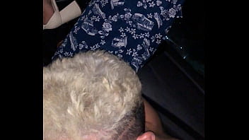 Chupei a bucetuda até gozar na boca