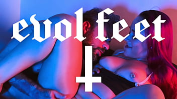 My feet are great but try licking my feet while you fuck my pussy