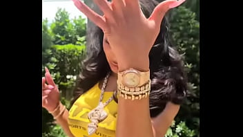 Just saying hi to thee hotties