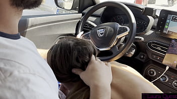 Beach trip ended up swallowing cum in the car