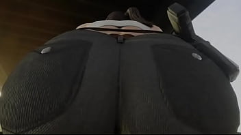 Street fighter sakura worshipping chun li's ass