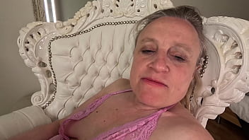 Fruits fisted as a hot dildo to orgasm