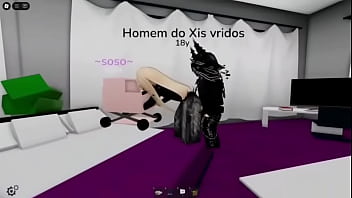 Loira grande foi fodida brincando com o homem do xis vridos aprendendo a liçao no grande brookhaven pornblox