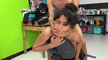 Le follo el coño a mi hijastra