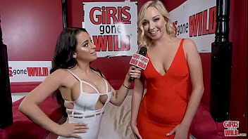 Zoe does it without the stripper