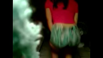 Novinha no funk quis excitar por whatsapp