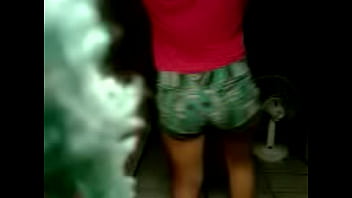 Novinha no funk quis excitar por whatsapp