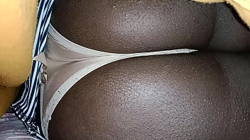 Gostosa só de calcinha