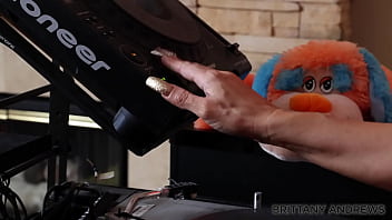 Sexy busty blonde brittany andrews stuffs her pussy and butt with a dildo