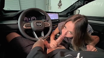 Hot Babe Car Sex Huge Cock Pussy Streching thumbnail