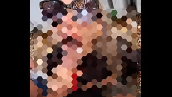 Teaser " distribution de sucettes à des inconnus"