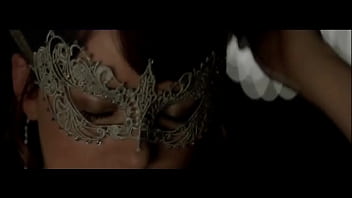 Nuazinha na cama sem lembrar de nada