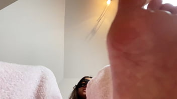 Foot slave pov worship my stinky asian feet and obey my orders carefully you loser