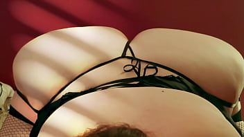 Si tu veux voir ce qui se passe plus bas tu sais ce qu'il te reste à faire