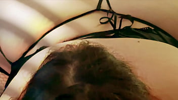 Si tu veux voir ce qui se passe plus bas tu sais ce qu'il te reste à faire