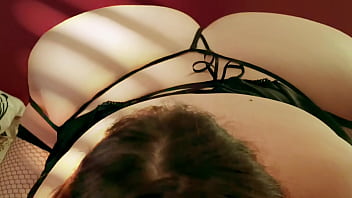 Si tu veux voir ce qui se passe plus bas tu sais ce qu'il te reste à faire