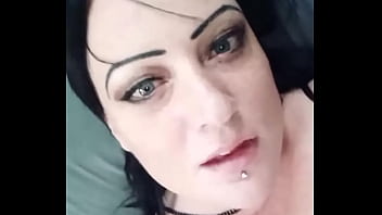 Aluramariebaker showing her little tight pussy and her big natural titties