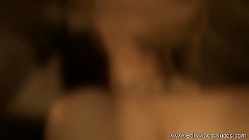 Making a woman seduce