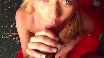 Michelle honeywell sucking a dick